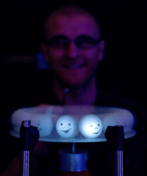 八大高科技产品:神奇机器眼和360度3D显示器 八大高科技产品:神奇机器眼和360度3D显示器